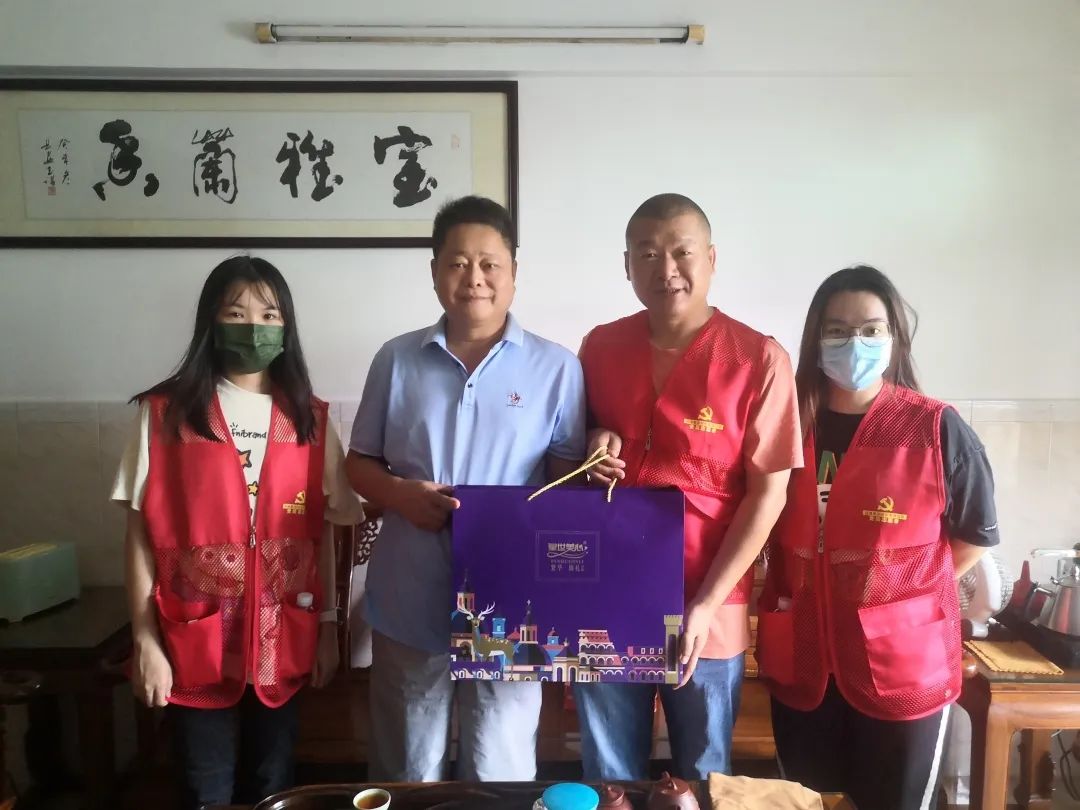 ​恪守党心，共启新程 ——迎...